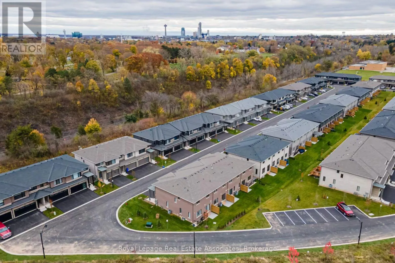 45 - 4552 PORTAGE ROAD