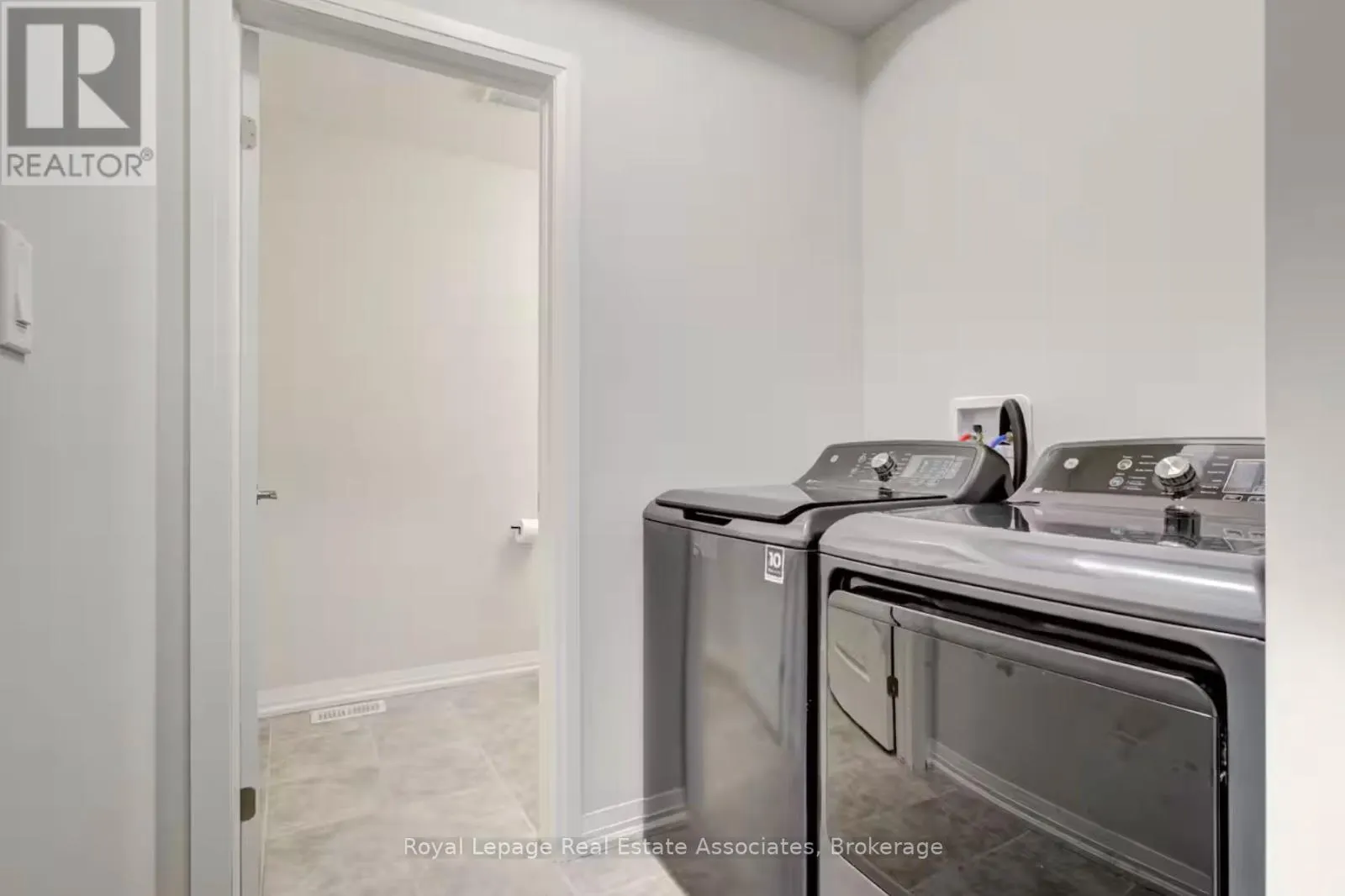 45 - 4552 PORTAGE ROAD