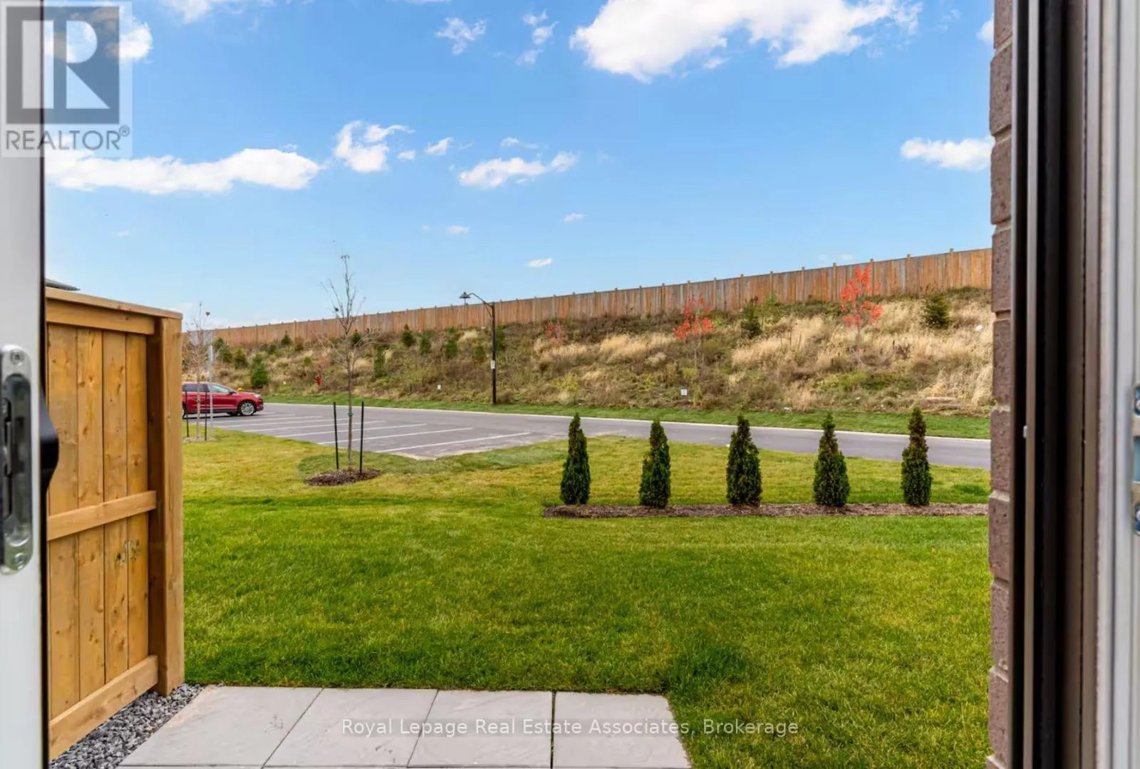 45 - 4552 PORTAGE ROAD