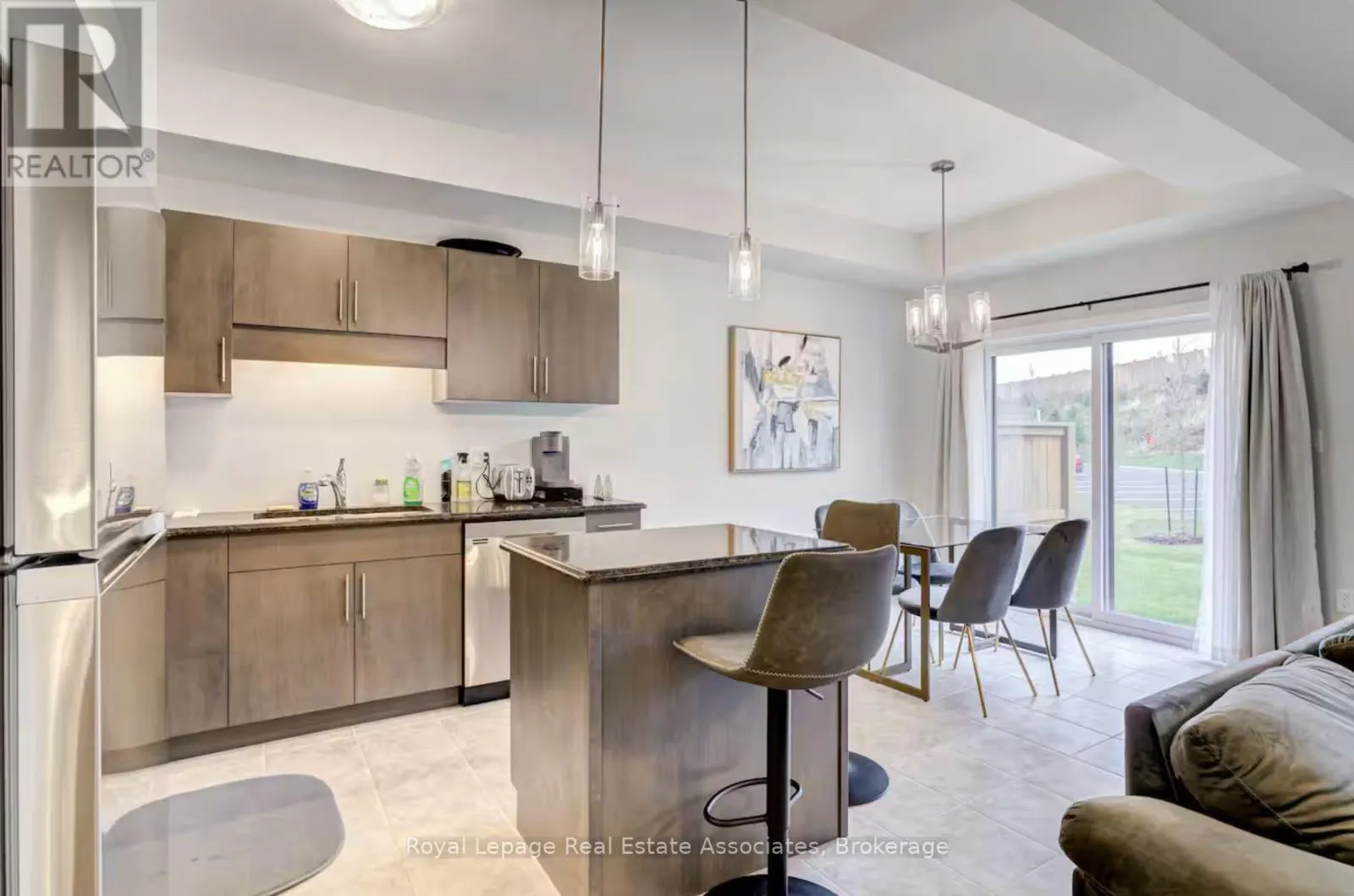 45 - 4552 PORTAGE ROAD