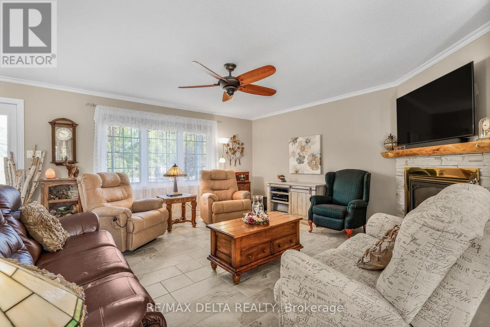 990 CONCESSION 1 CONCESSION