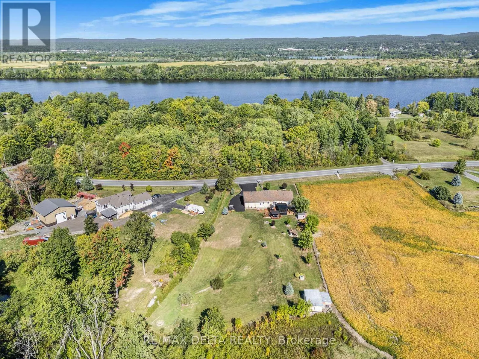 990 CONCESSION 1 CONCESSION