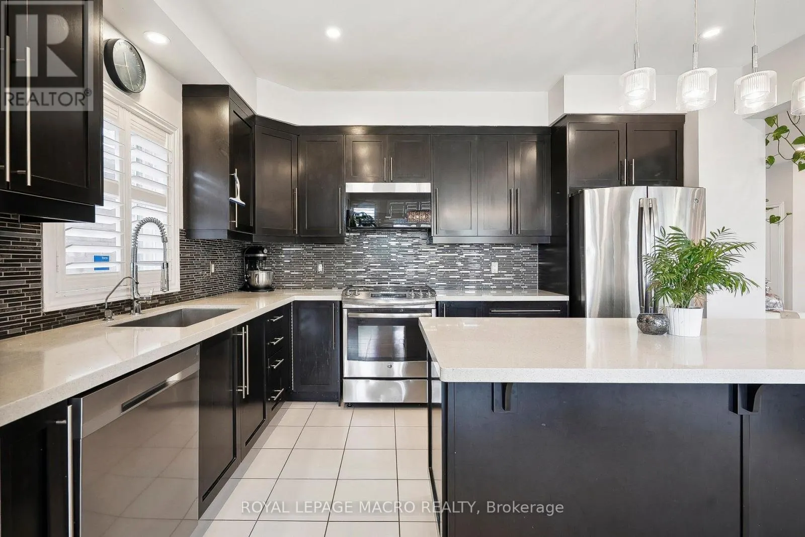 80 BELLROYAL CRESCENT