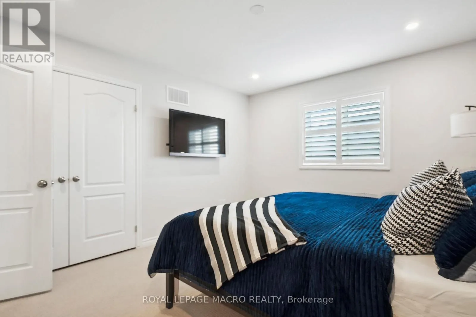 80 BELLROYAL CRESCENT