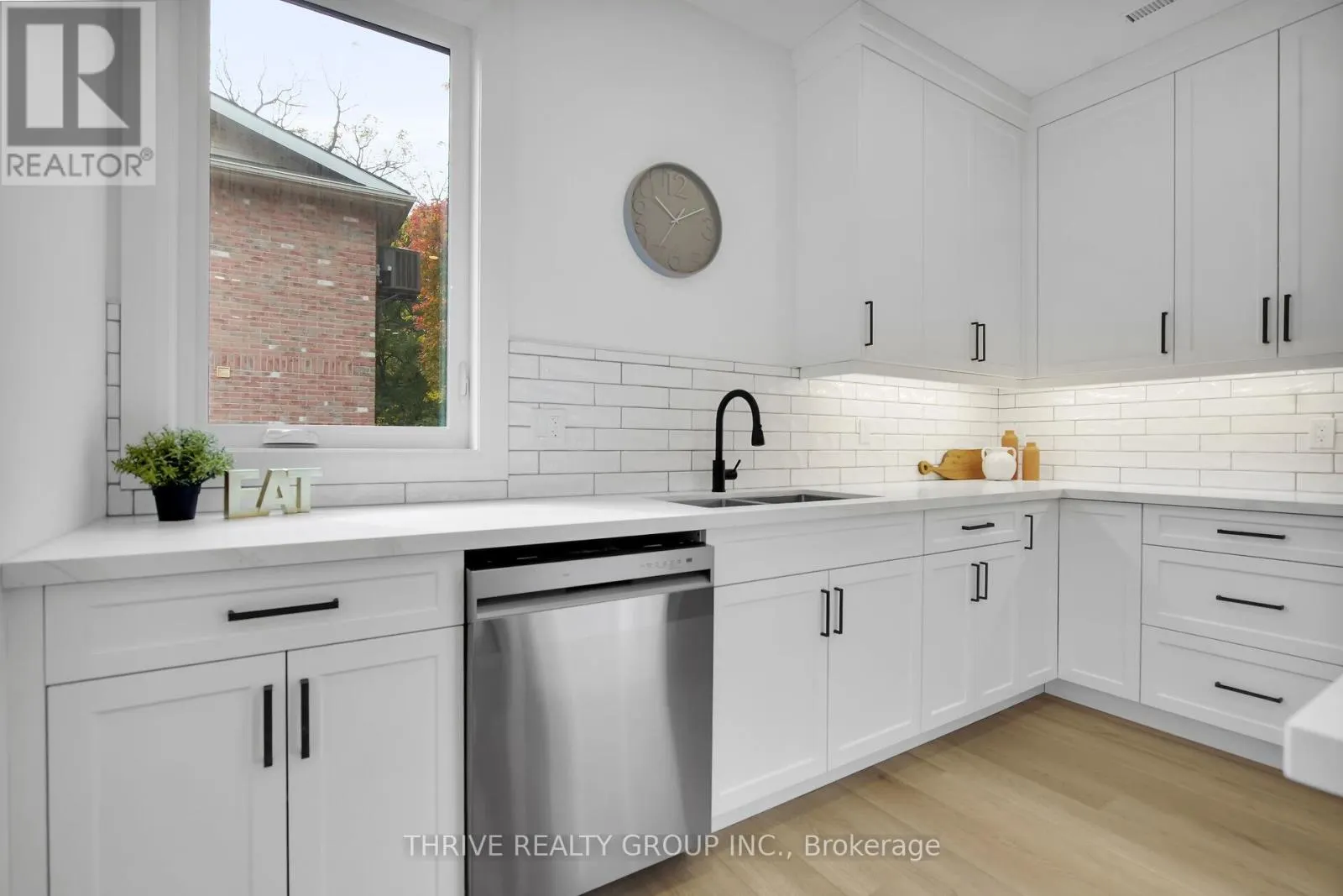 4 - 74 CHURCH STREET, #4