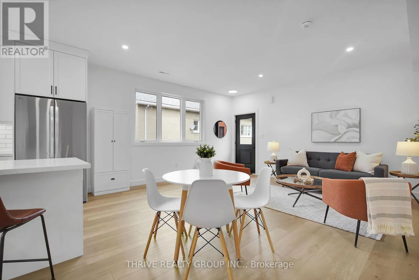 4 - 74 CHURCH STREET, #4