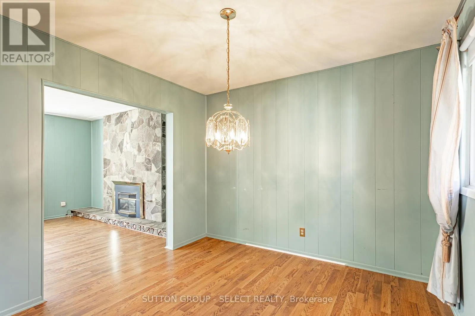 323 BASE LINE ROAD W