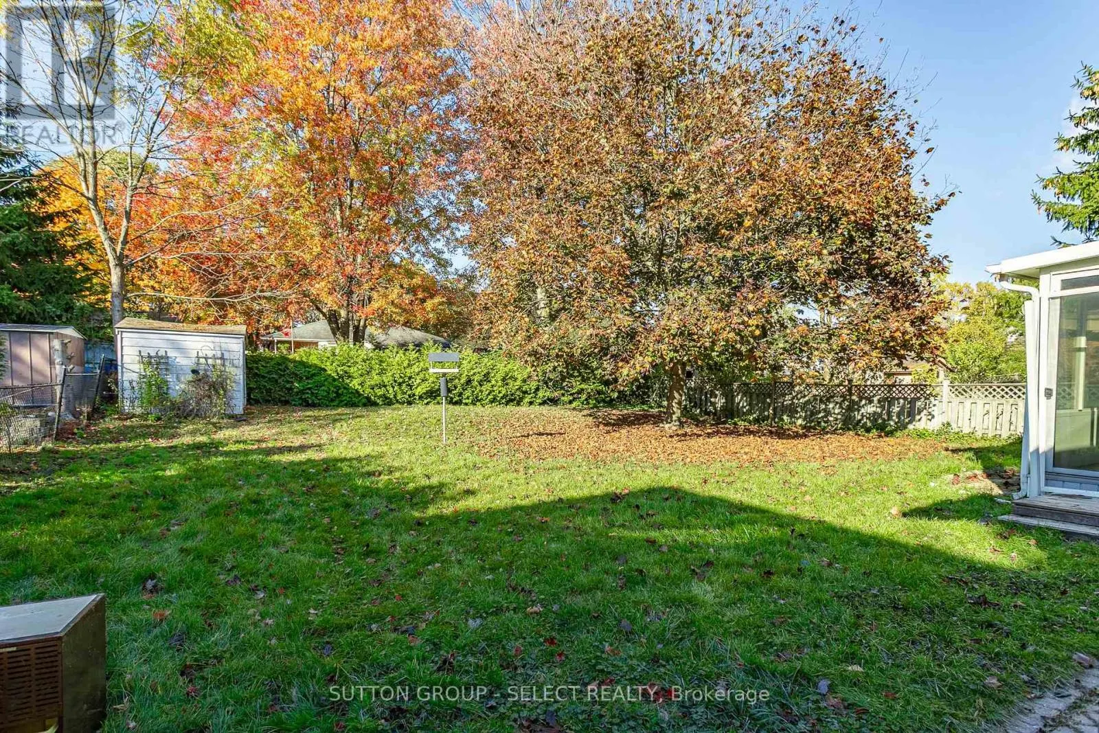 323 BASE LINE ROAD W