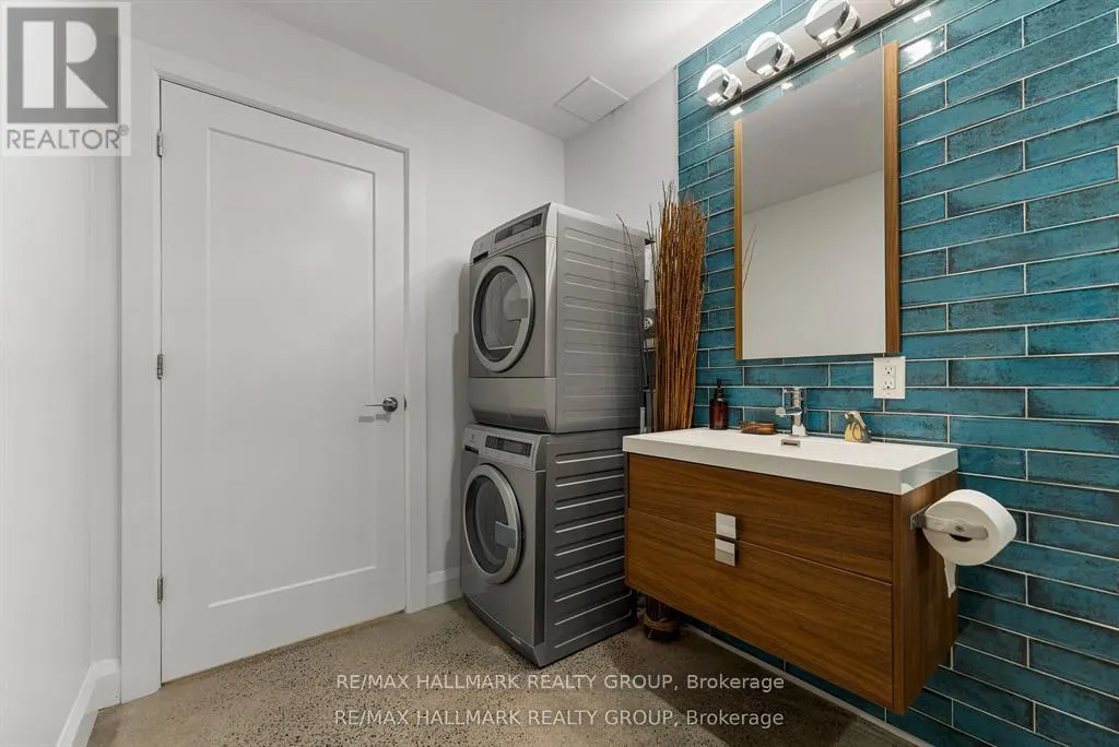 396 ROOSEVELT AVENUE