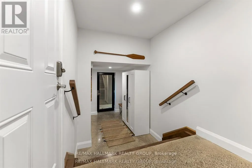 396 ROOSEVELT AVENUE