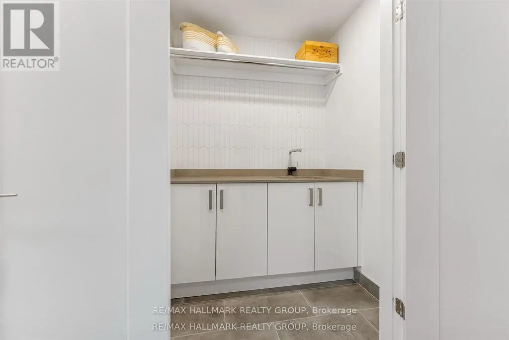 396 ROOSEVELT AVENUE