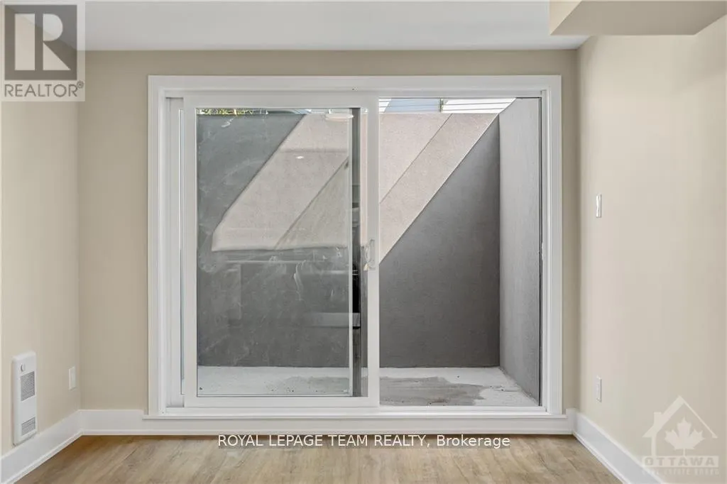 1 - 366 WINONA AVENUE