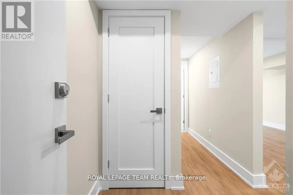 1 - 366 WINONA AVENUE