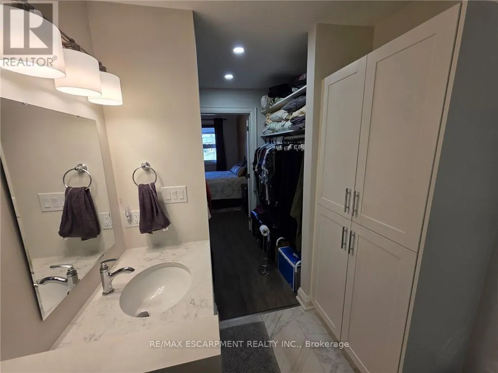 1 MONSIGNOR HENKEY TERRACE