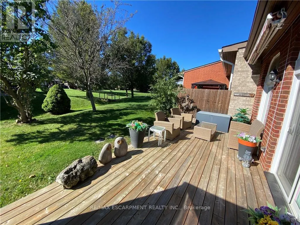 1 MONSIGNOR HENKEY TERRACE