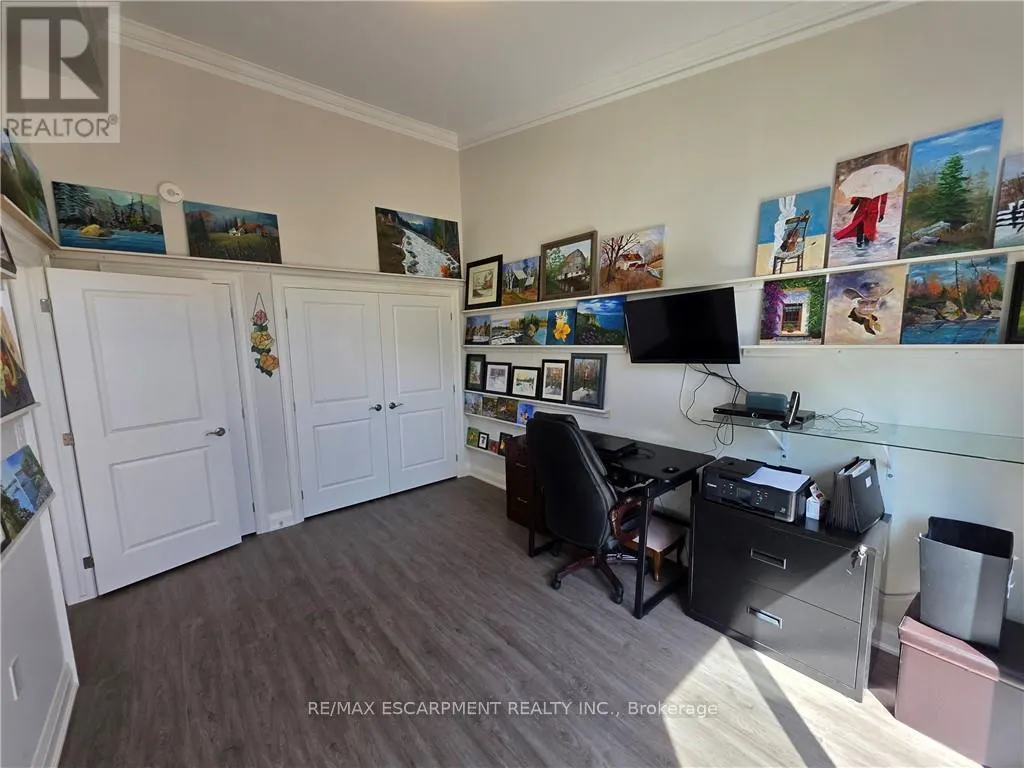 1 MONSIGNOR HENKEY TERRACE