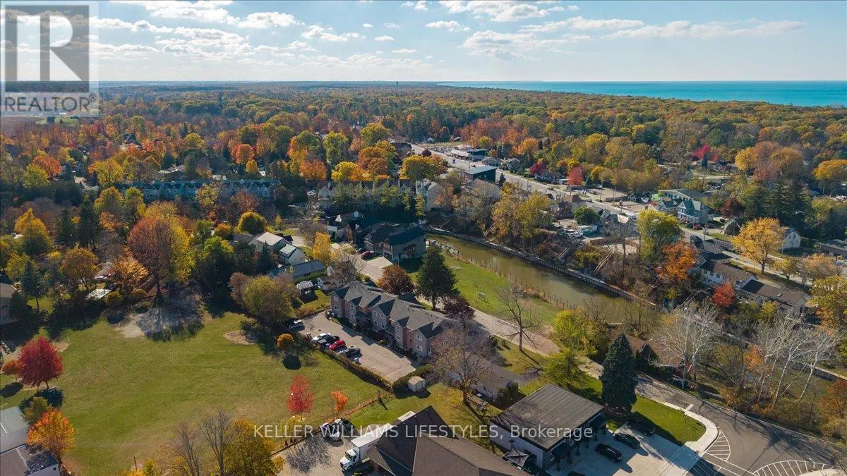 4 - 18 SAUBLE RIVER ROAD, #4