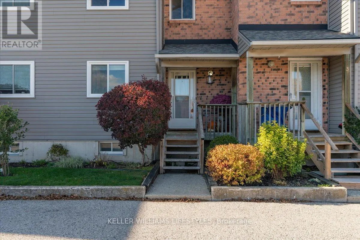 4 - 18 SAUBLE RIVER ROAD, #4