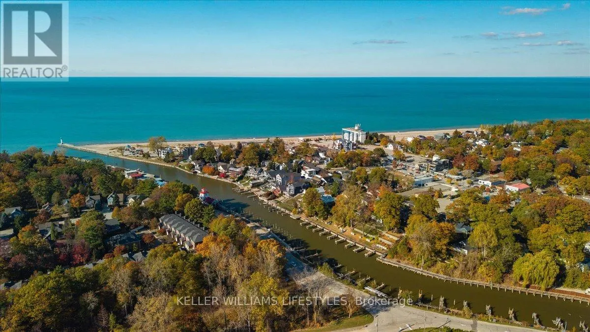 4 - 18 SAUBLE RIVER ROAD, #4