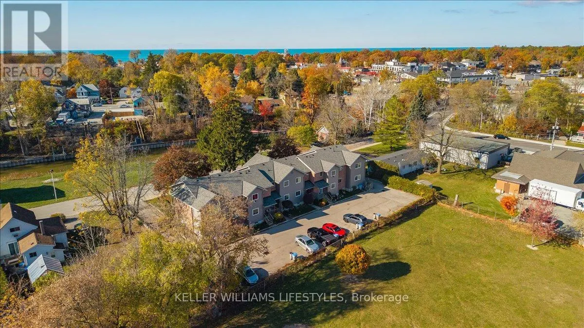 4 - 18 SAUBLE RIVER ROAD, #4