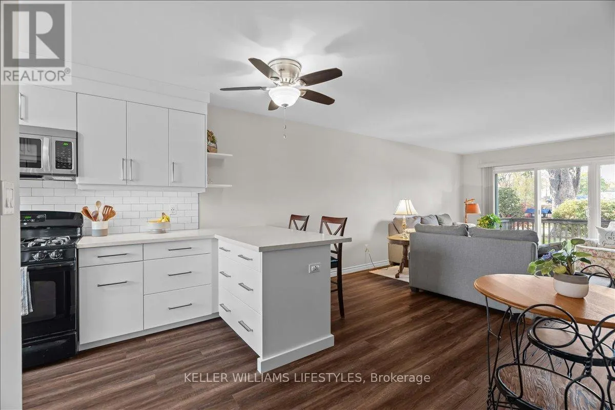 4 - 18 SAUBLE RIVER ROAD, #4