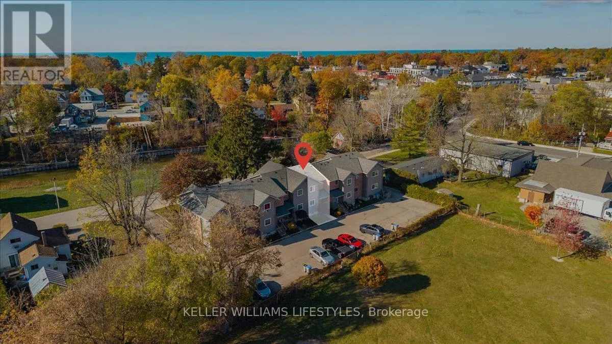 4 - 18 SAUBLE RIVER ROAD, #4