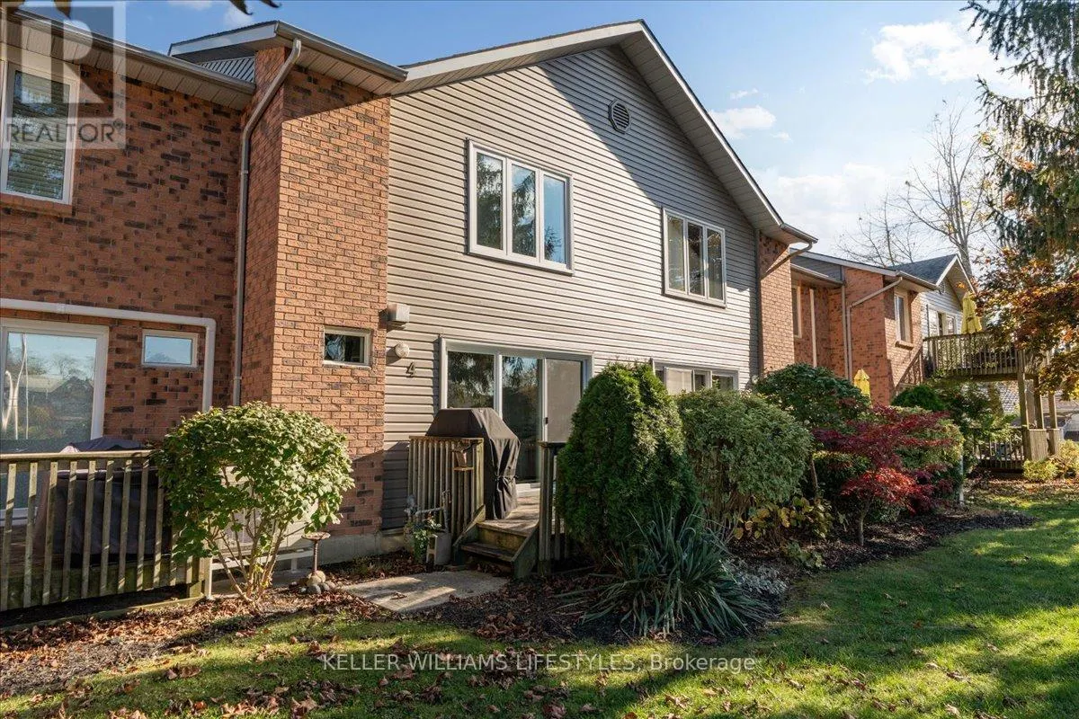 4 - 18 SAUBLE RIVER ROAD, #4