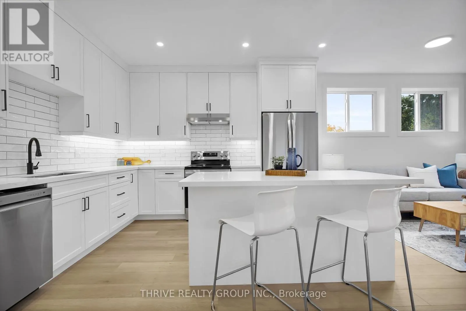 6 - 74 CHURCH STREET, #6