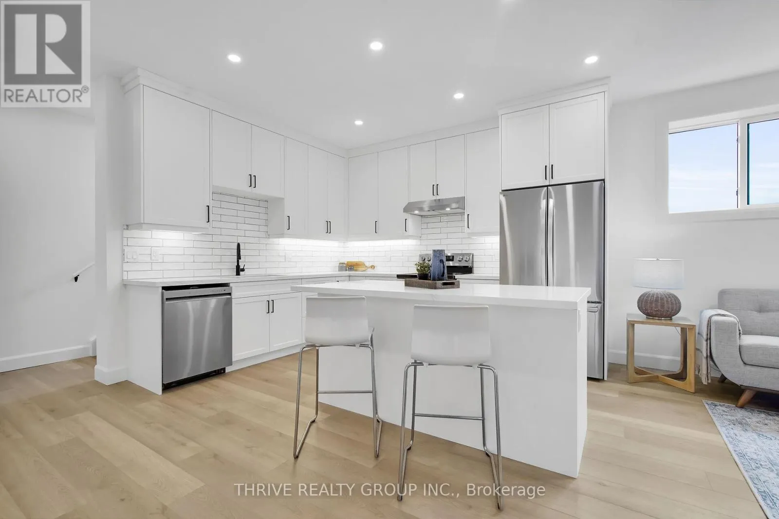 6 - 74 CHURCH STREET, #6