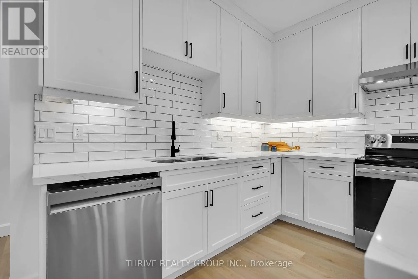 6 - 74 CHURCH STREET, #6