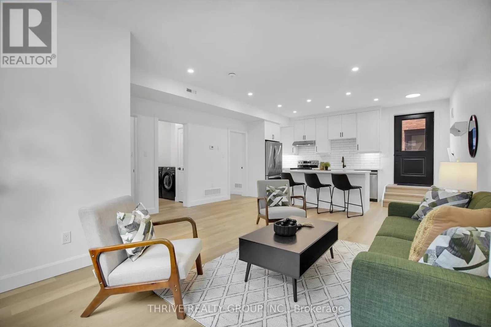 7 - 74 CHURCH STREET, #7