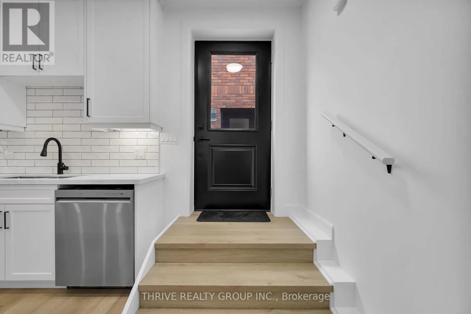 7 - 74 CHURCH STREET, #7