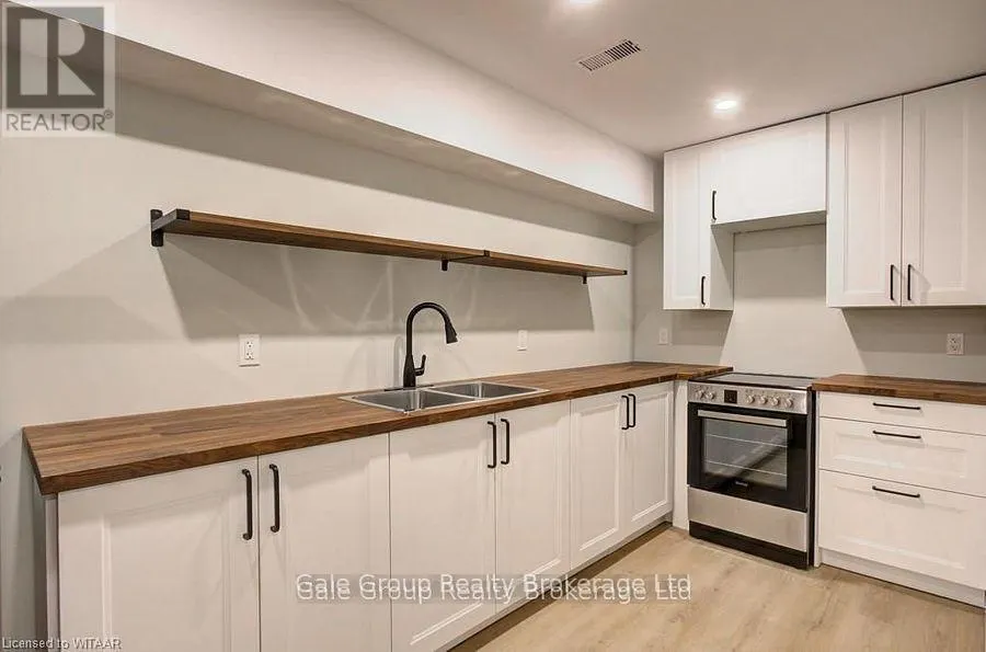 BASEMENT APARTMENT - 246 MUNNOCH BOULEVARD