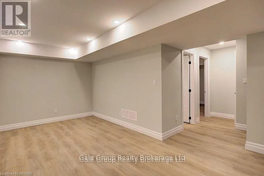 BASEMENT APARTMENT - 246 MUNNOCH BOULEVARD