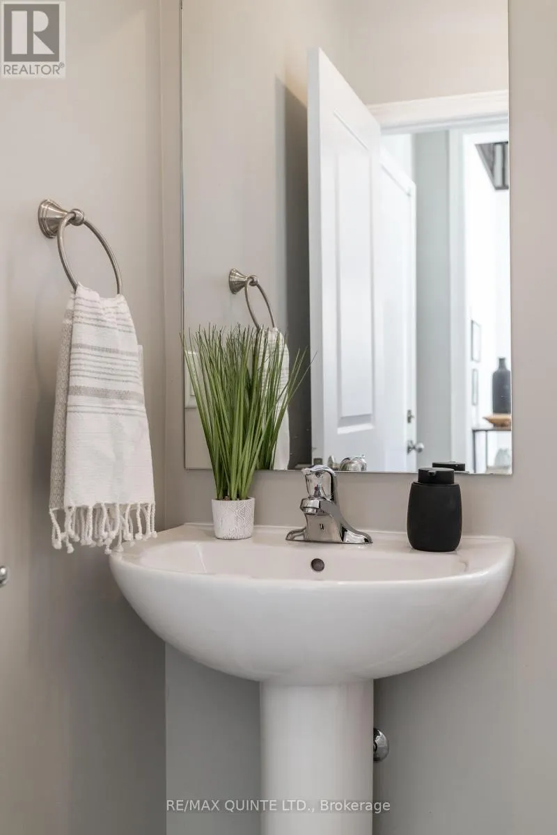 61 SUMMER BREEZE DRIVE