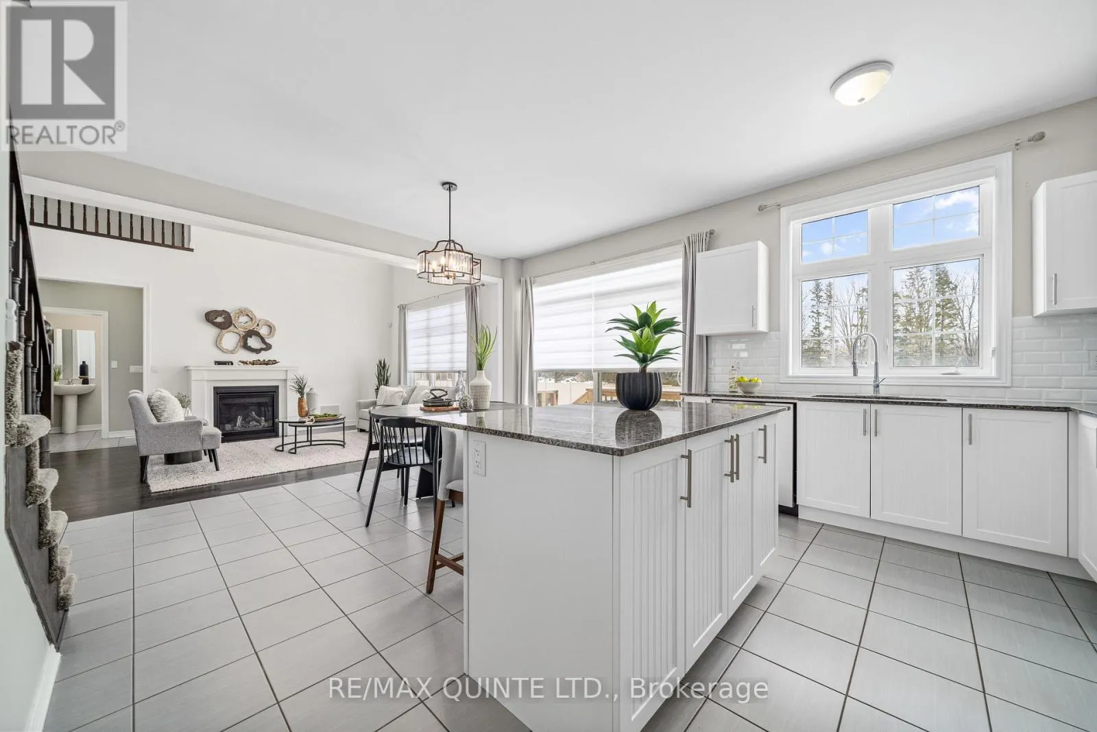 61 SUMMER BREEZE DRIVE