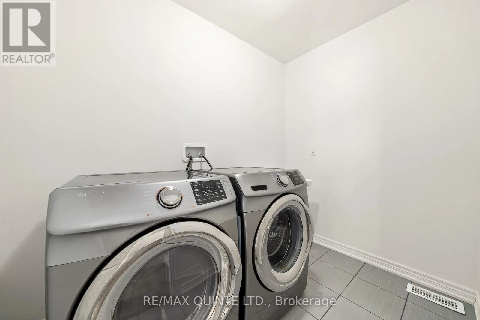 61 SUMMER BREEZE DRIVE