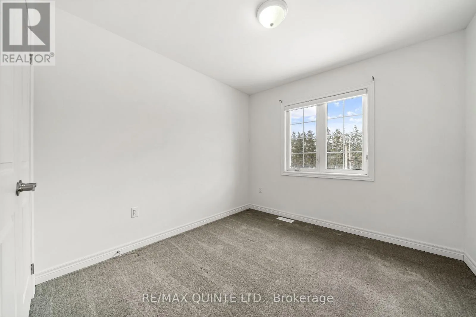 61 SUMMER BREEZE DRIVE