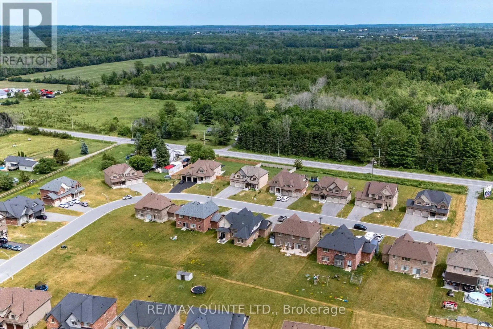 61 SUMMER BREEZE DRIVE