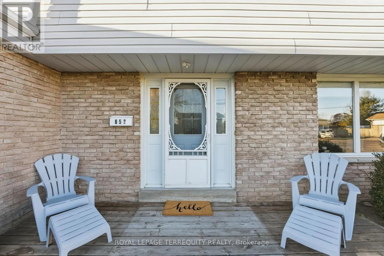 652 SPRAGGE CRESCENT