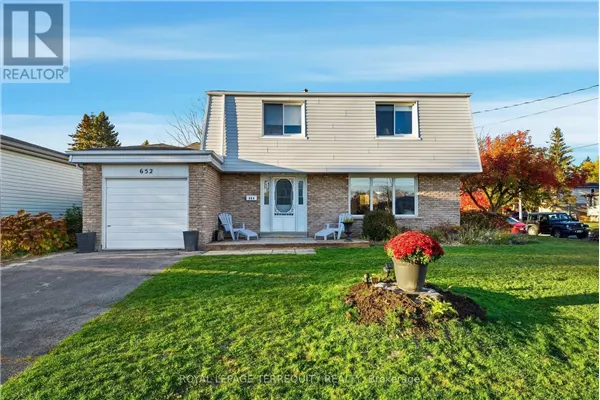 652 SPRAGGE CRESCENT