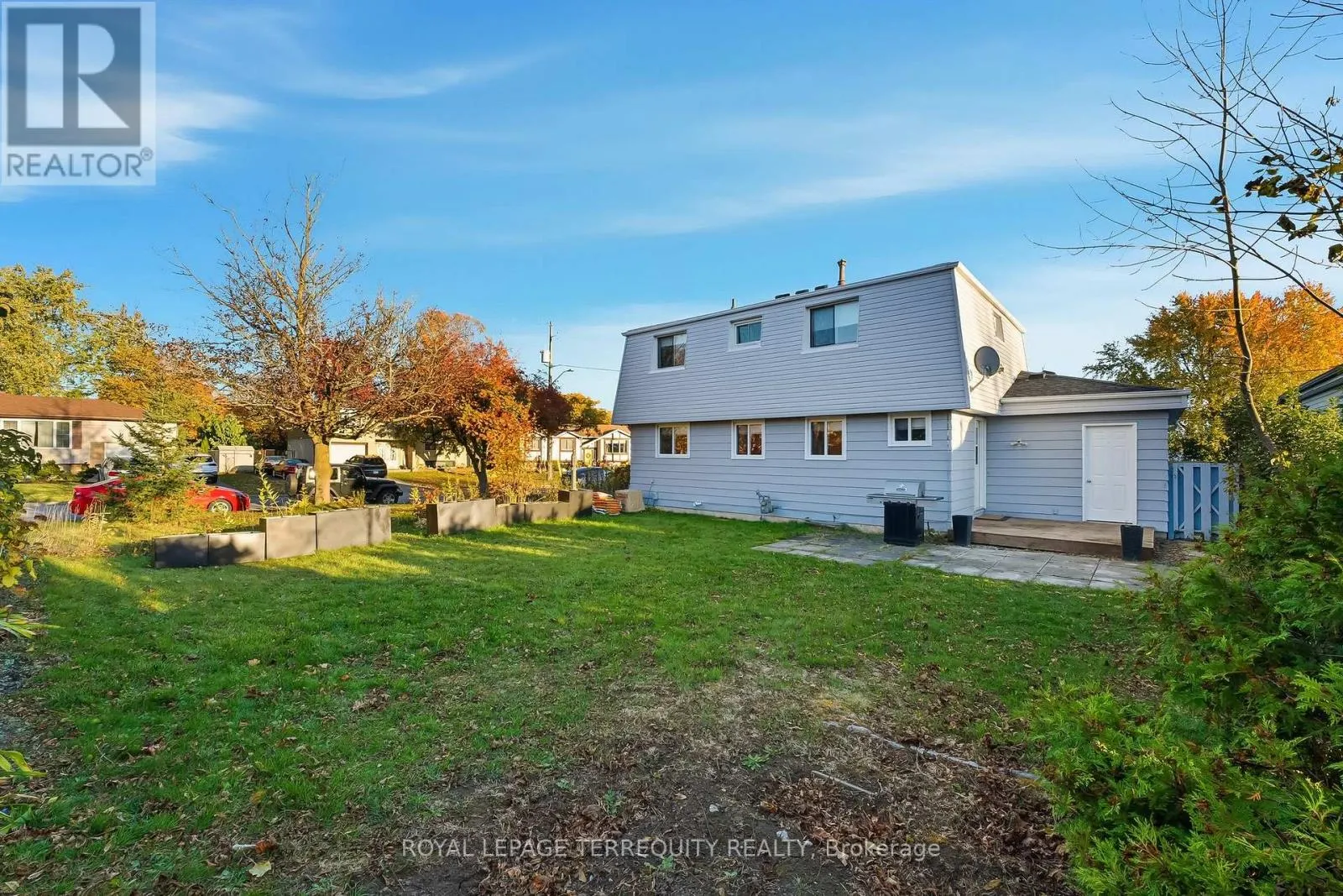 652 SPRAGGE CRESCENT