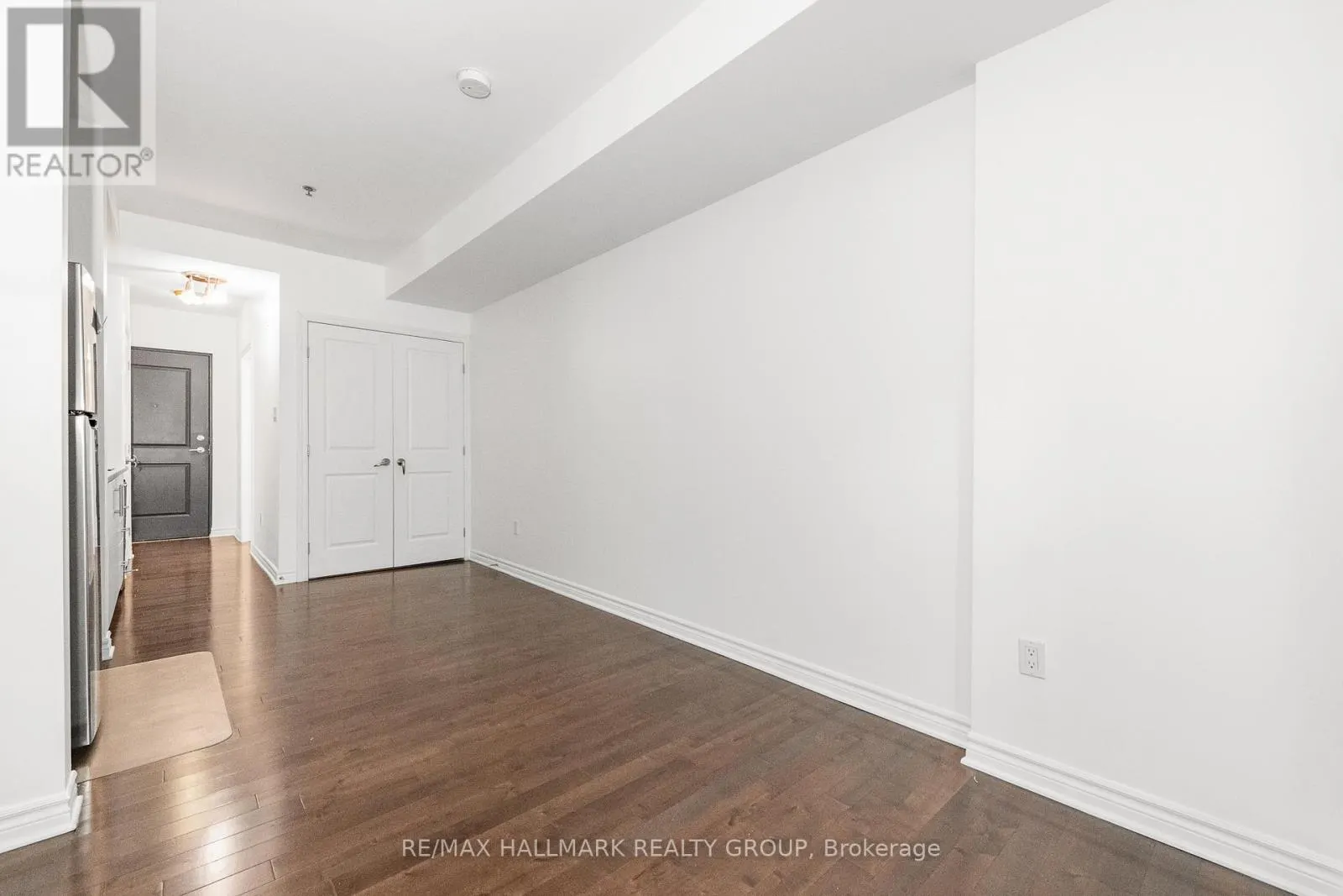 103 - 429 KENT STREET