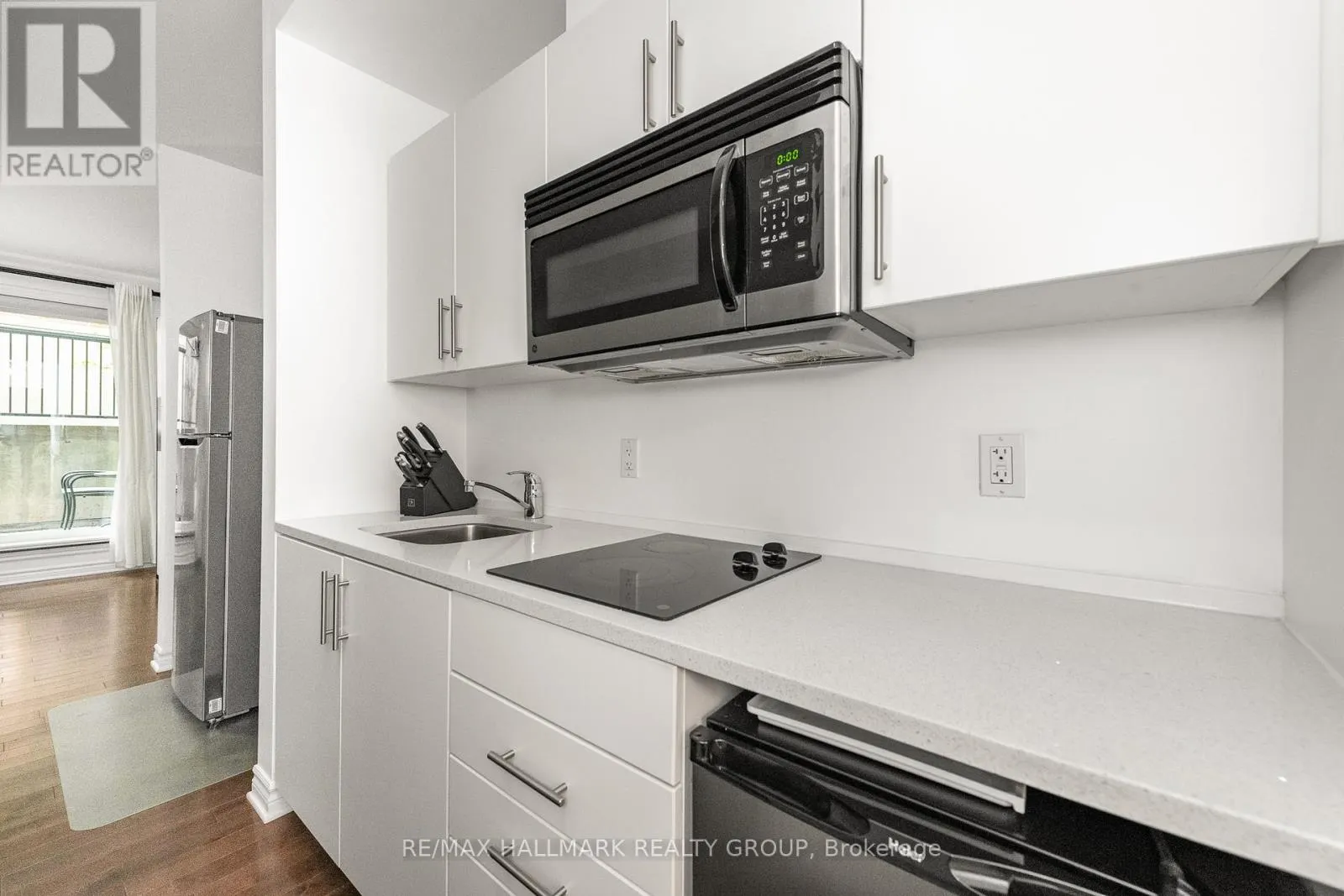 103 - 429 KENT STREET