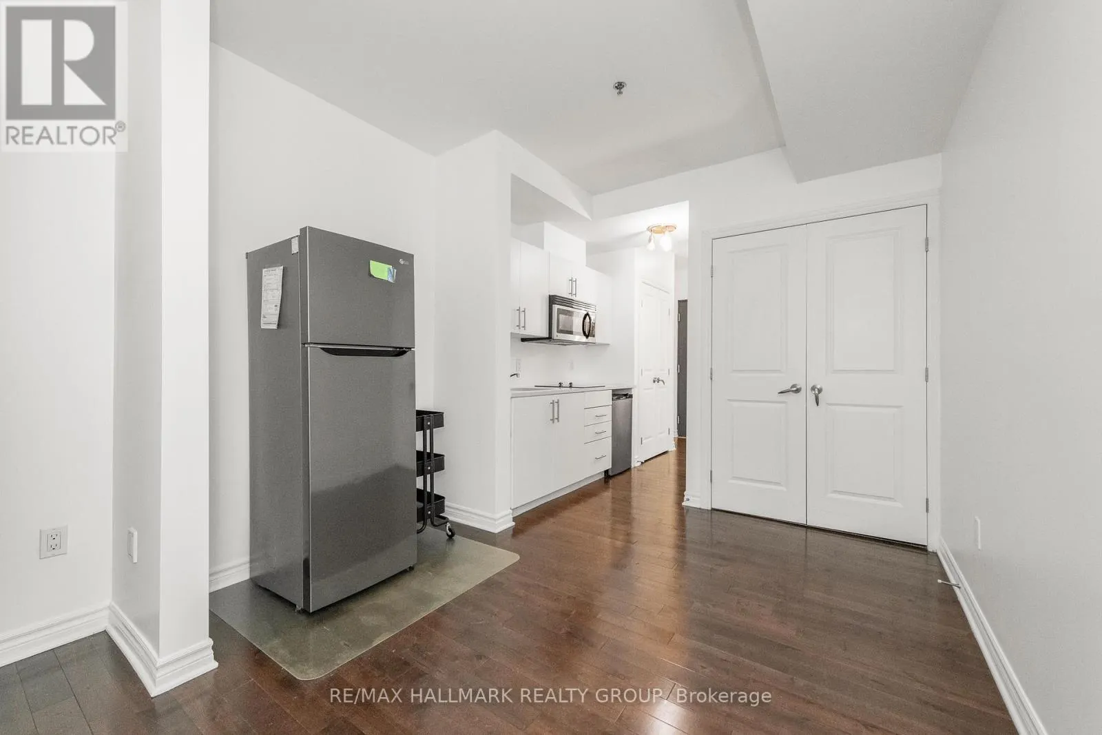 103 - 429 KENT STREET