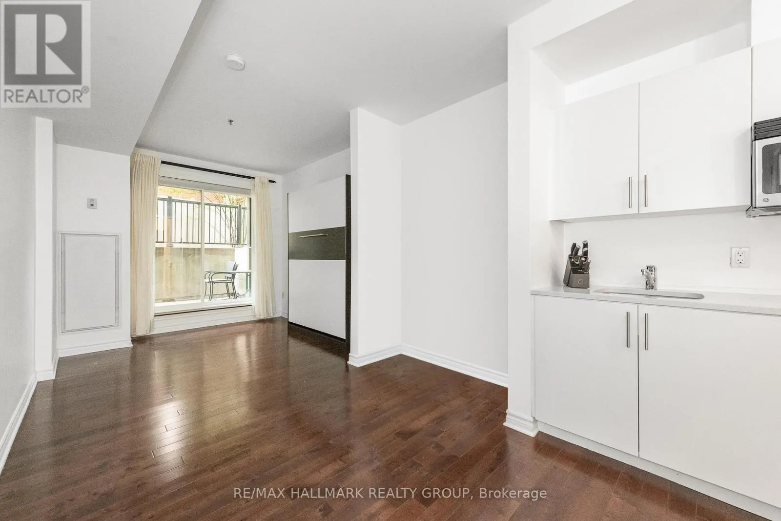 103 - 429 KENT STREET