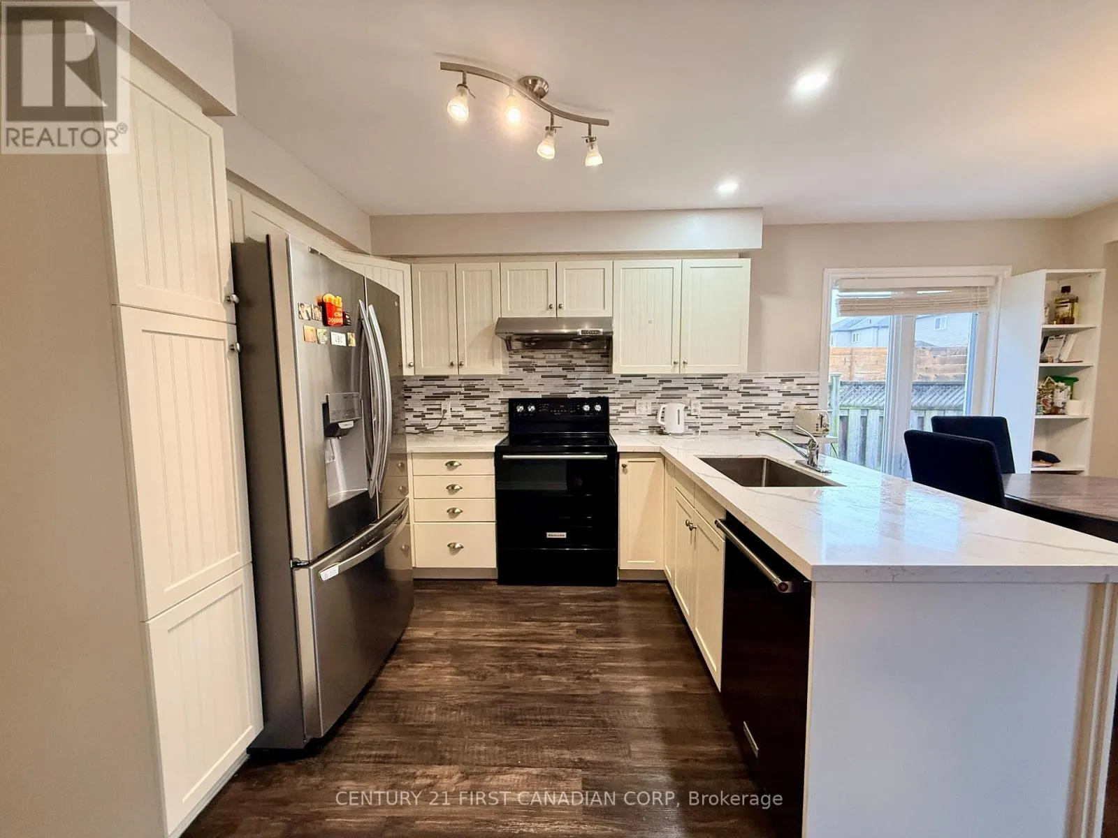 861 OAKCROSSING ROAD