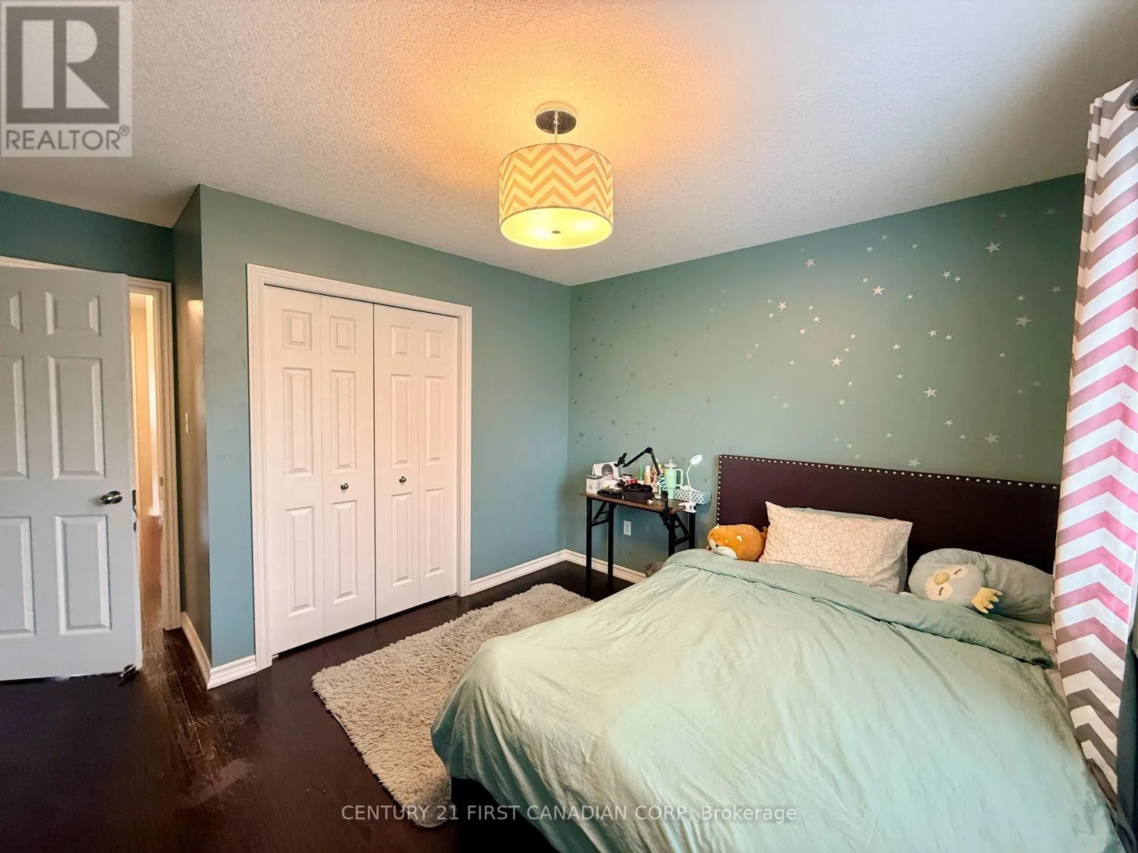 861 OAKCROSSING ROAD