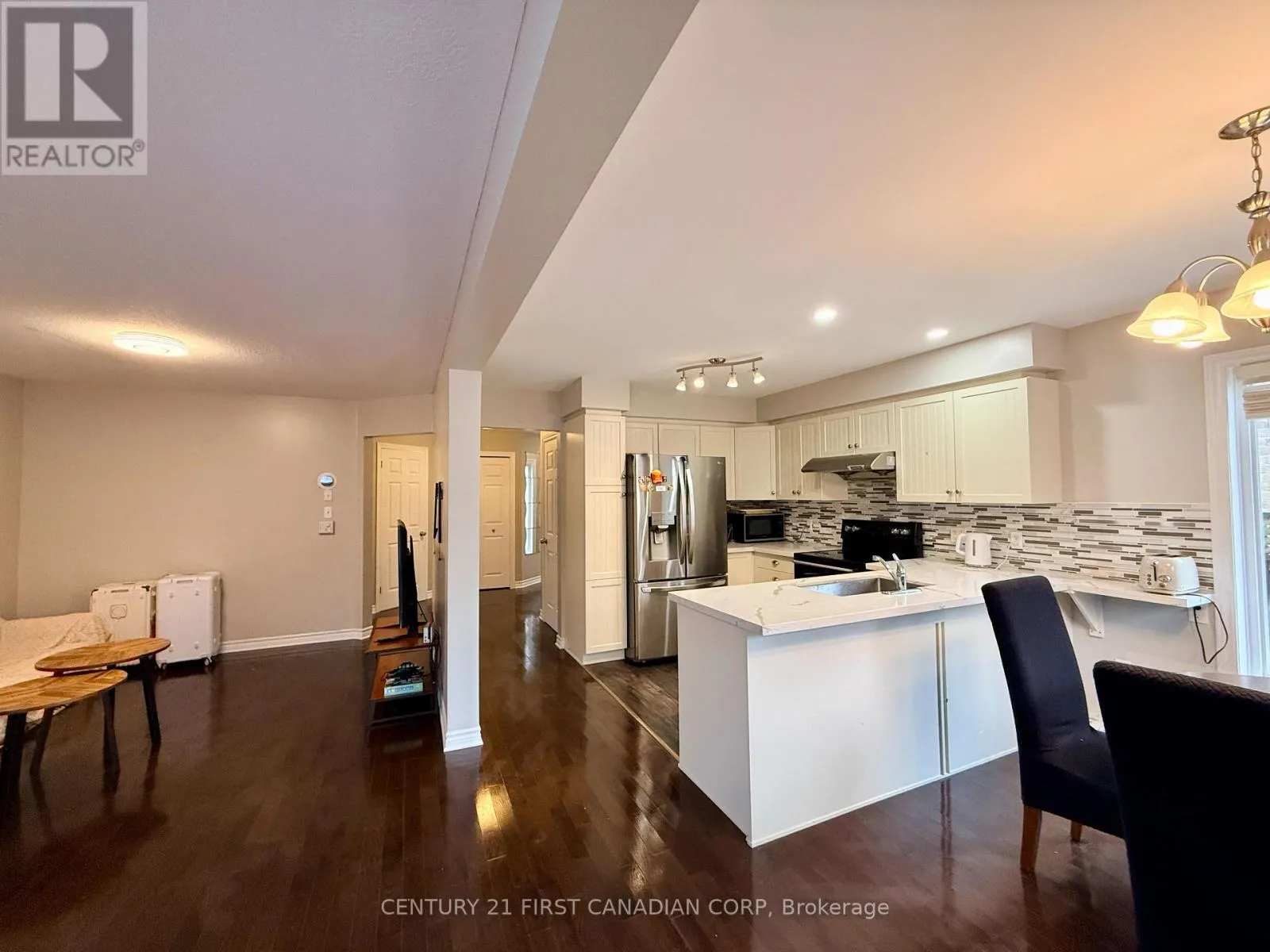 861 OAKCROSSING ROAD