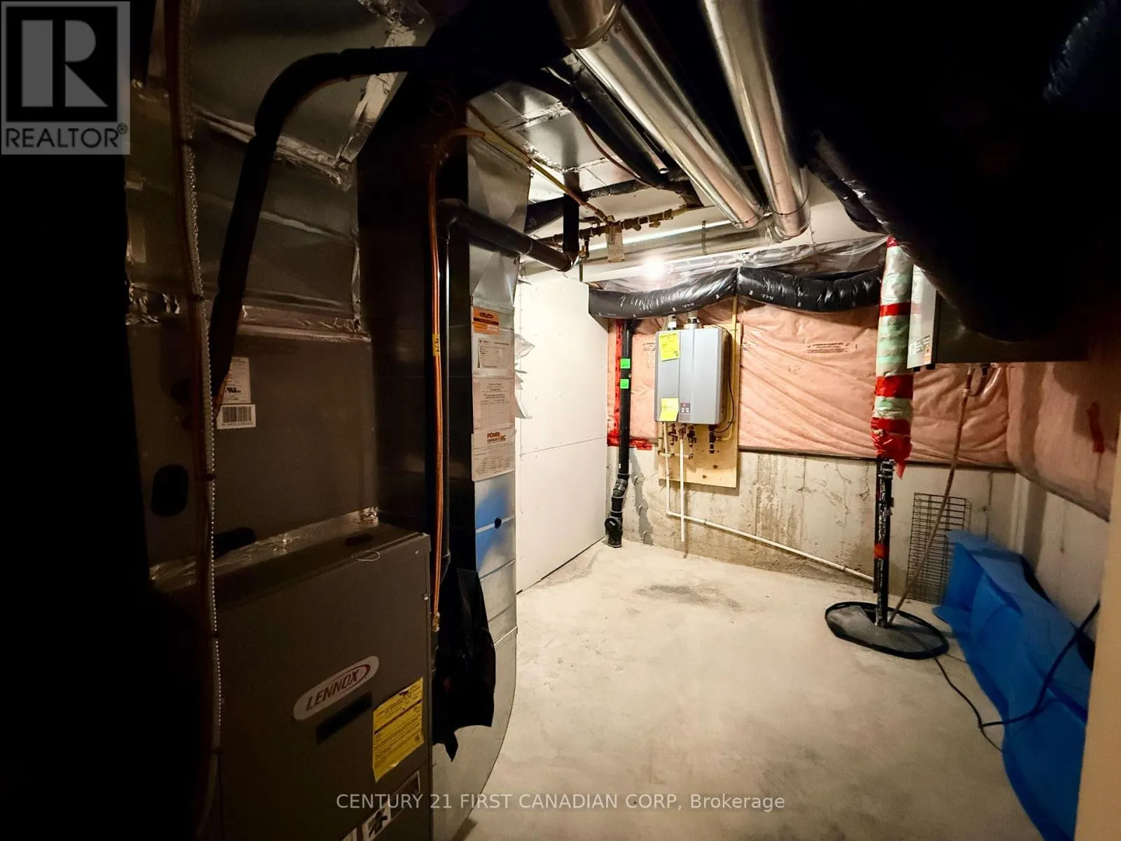 861 OAKCROSSING ROAD